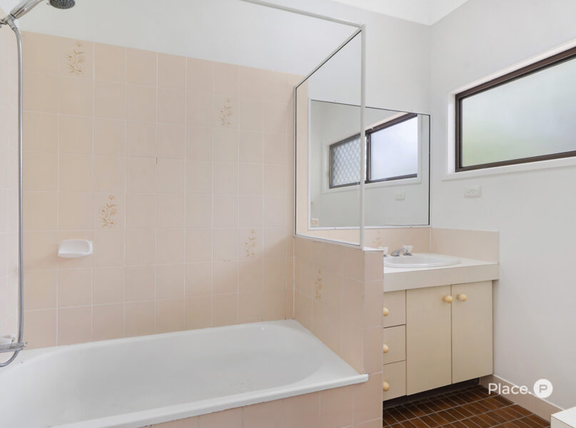 148 Jesmond Road, Indooroopilly, QLD 4068